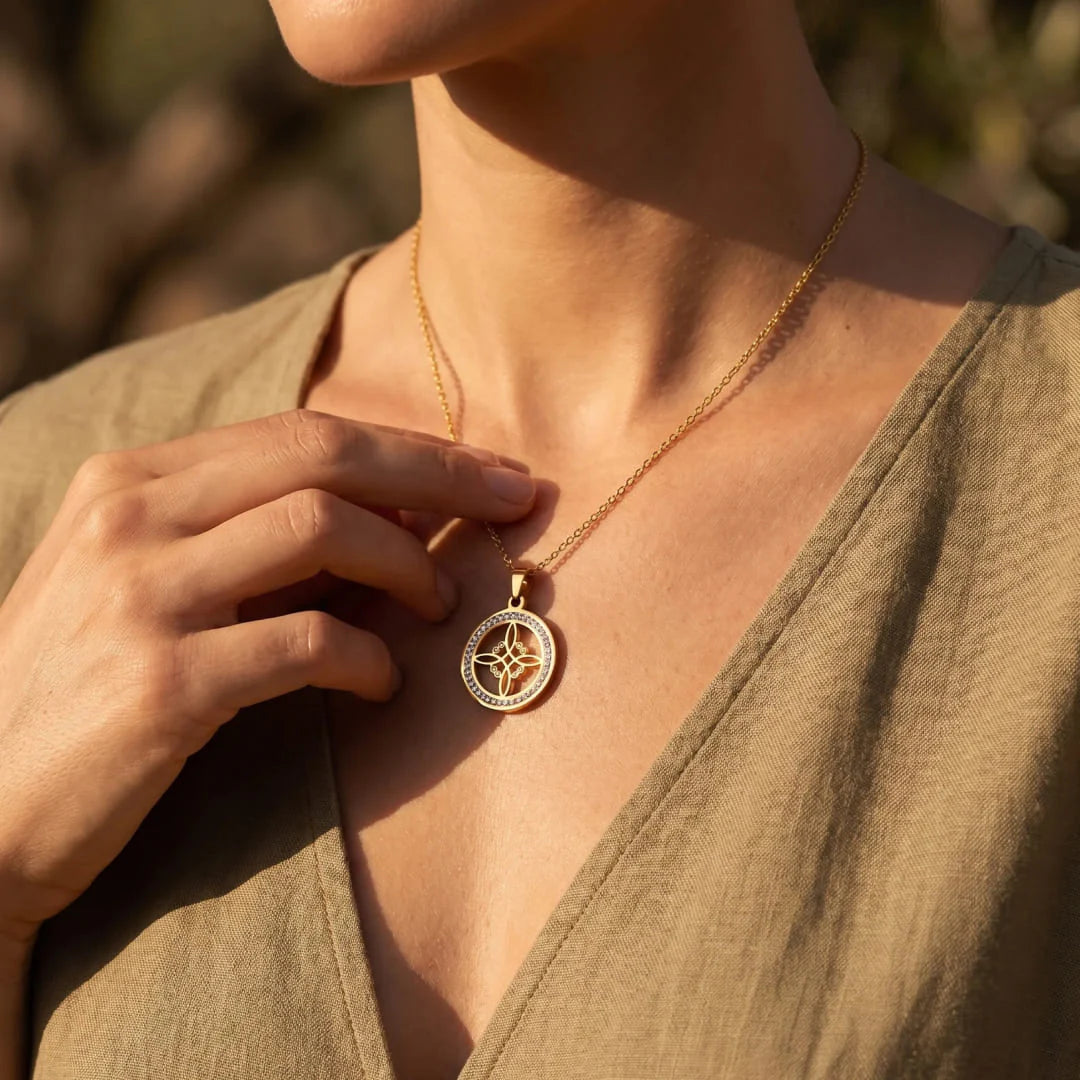 Pendentif Nœud de Sorcière - Cercle de Protection