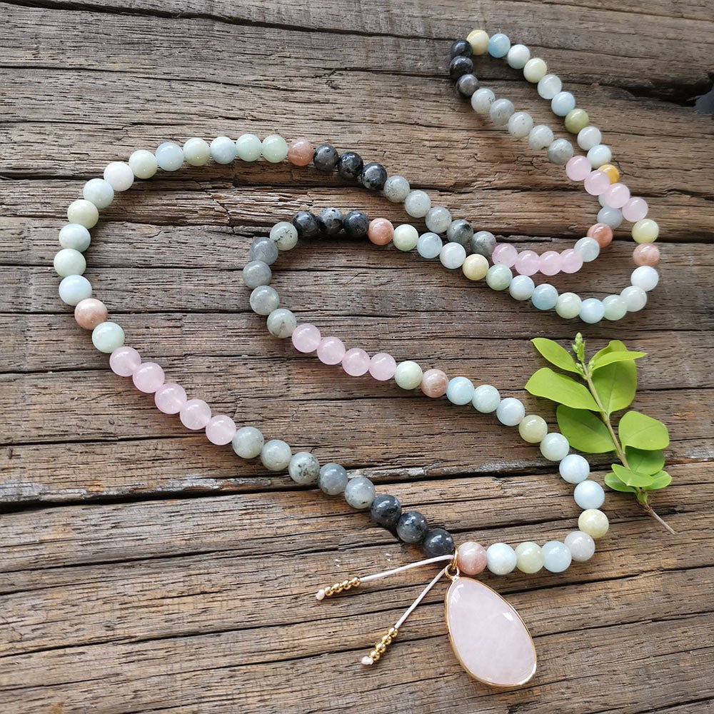 Collier Mala "Aura Sereine" en Aigue-Marine, Quartz Rose & Labradorite