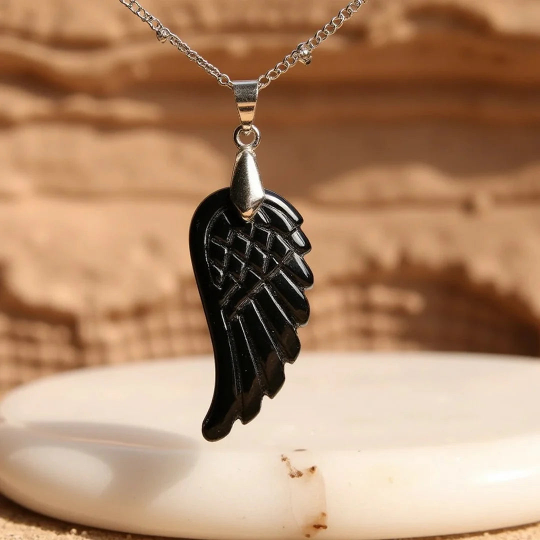 Collier Pendentif "Aile d'Ange" en Pierre Naturelle