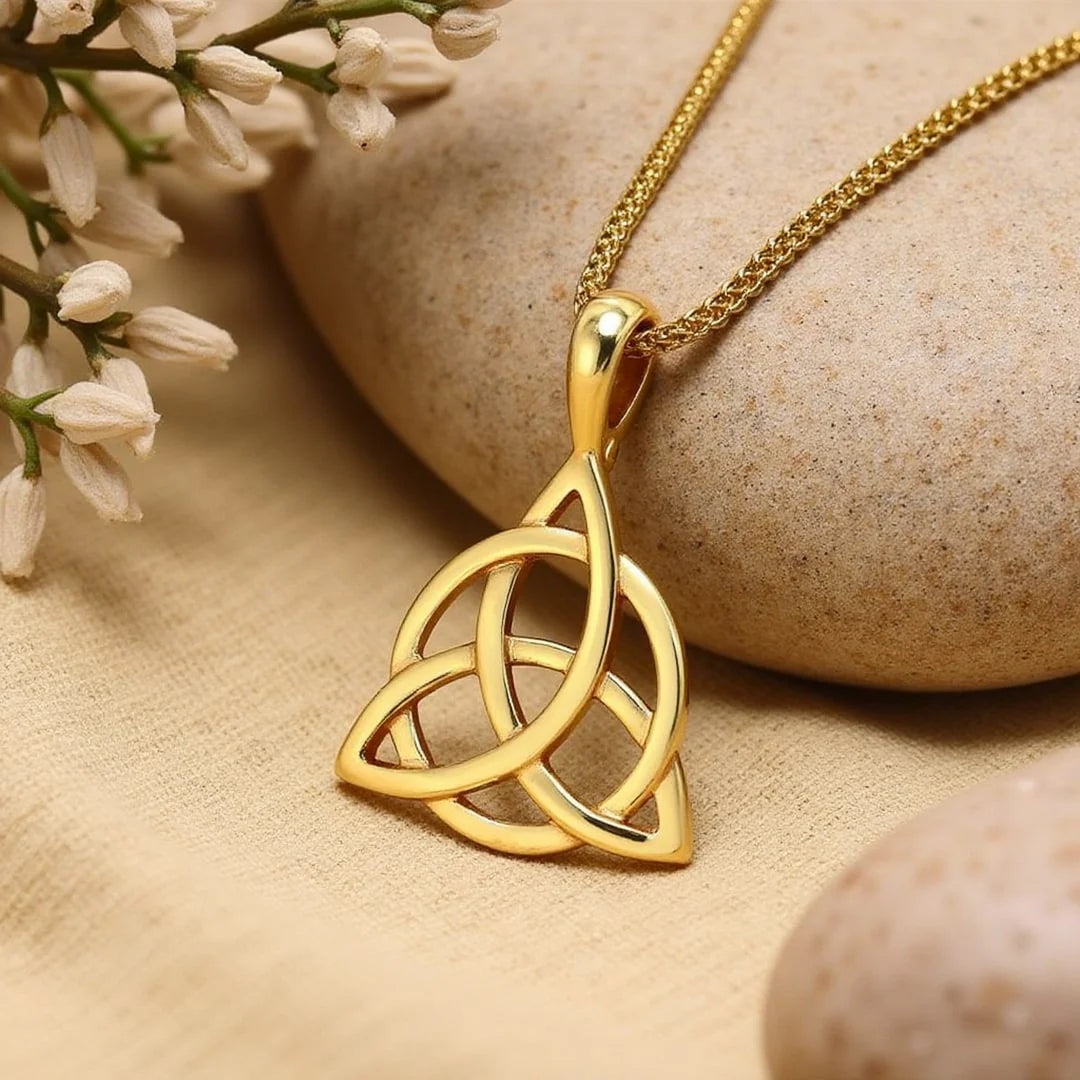 Collier Pendentif Triple Noeud - Triquetra