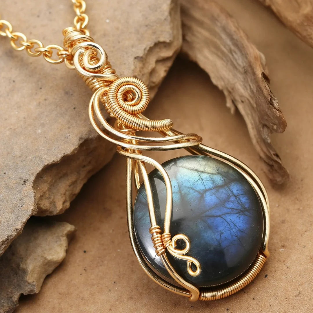 Collier pendentif "Gardien de l’Univers" en Labradorite