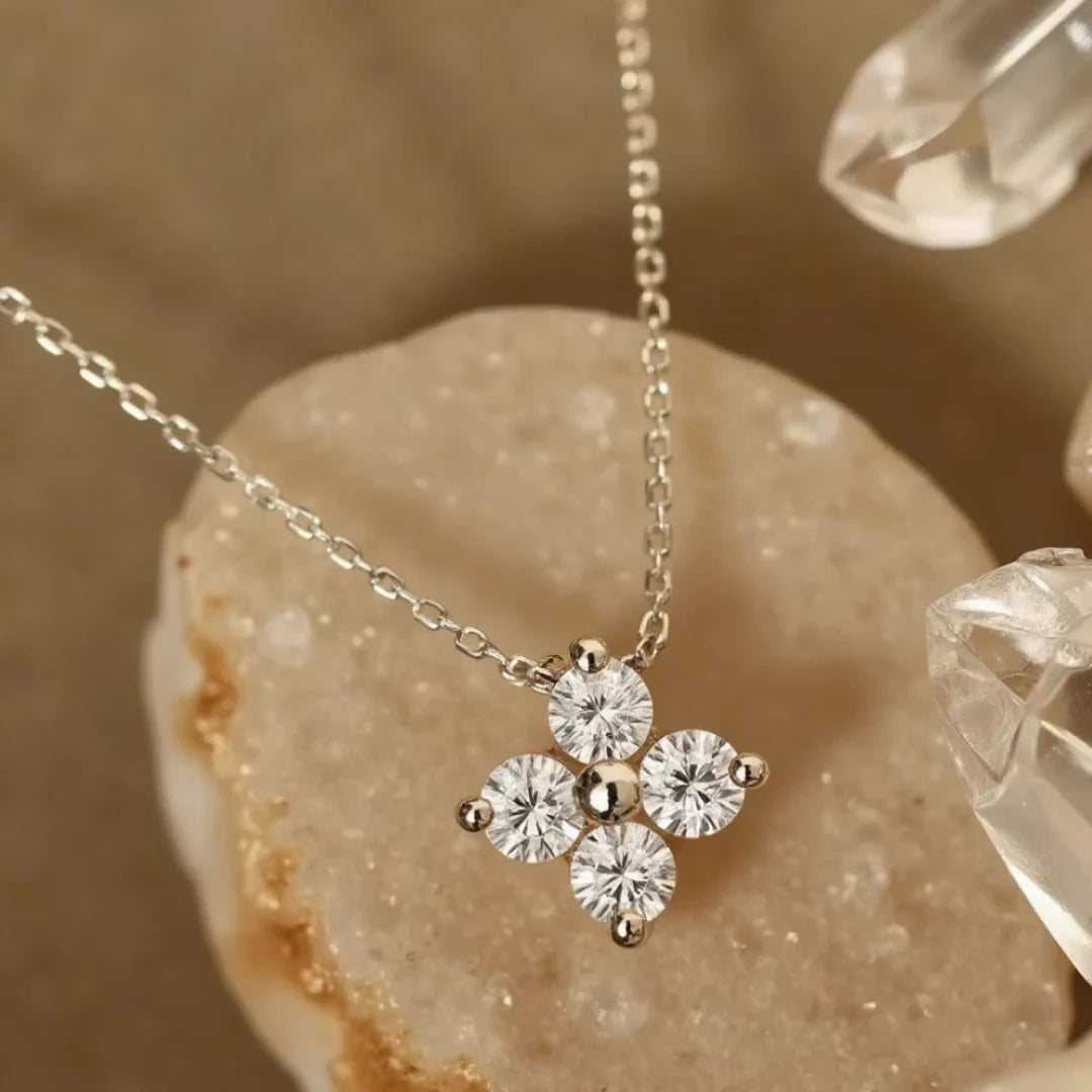 Collier "Trèfle Etincelant" en Zircon & Argent