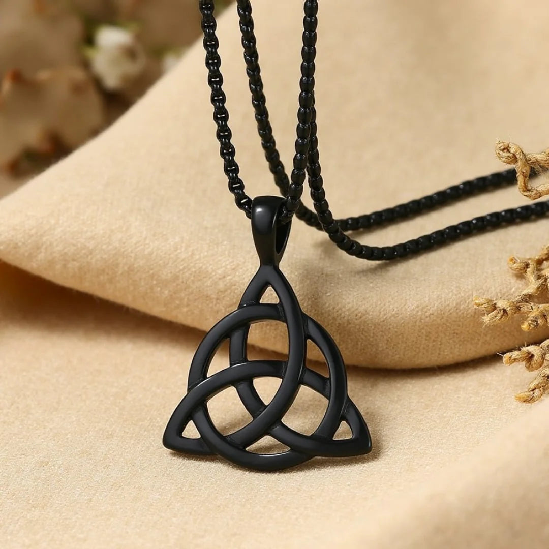 Collier Pendentif Triple Noeud - Triquetra