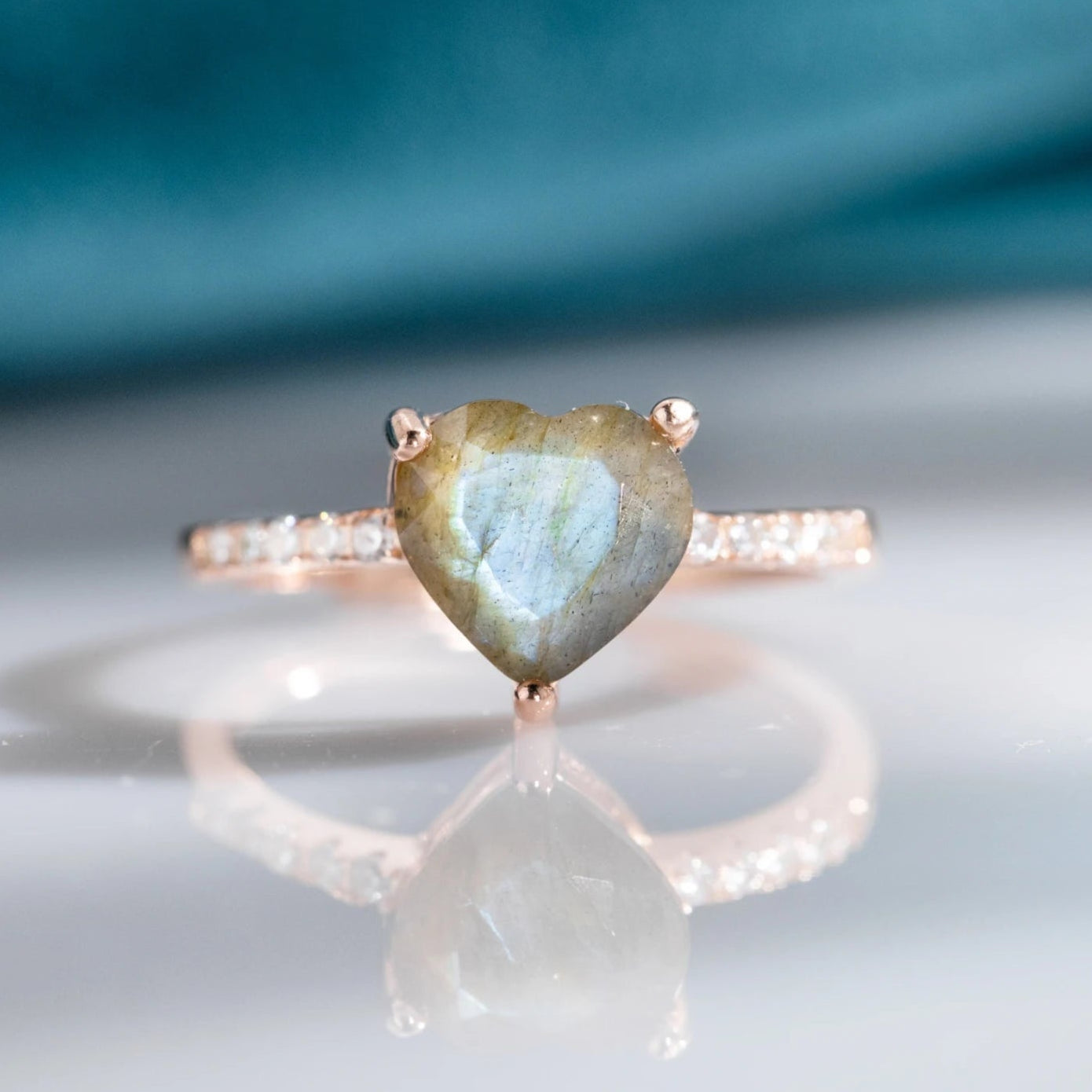 Bague "Cœur Astral" en Labradorite & Argent