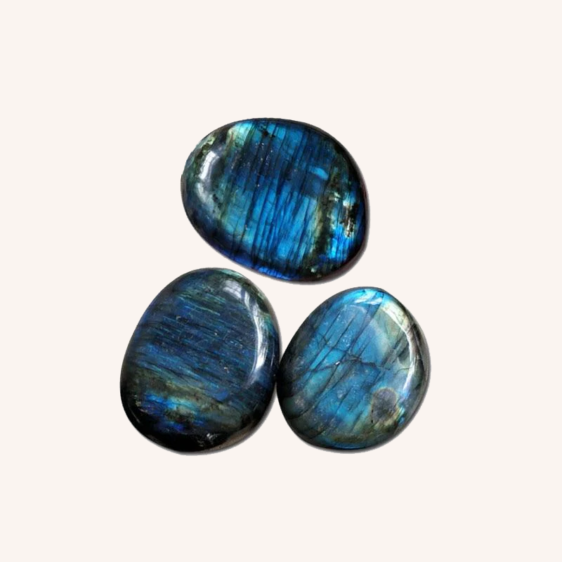 Galet en Labradorite de Madagascar - Protection Minérale